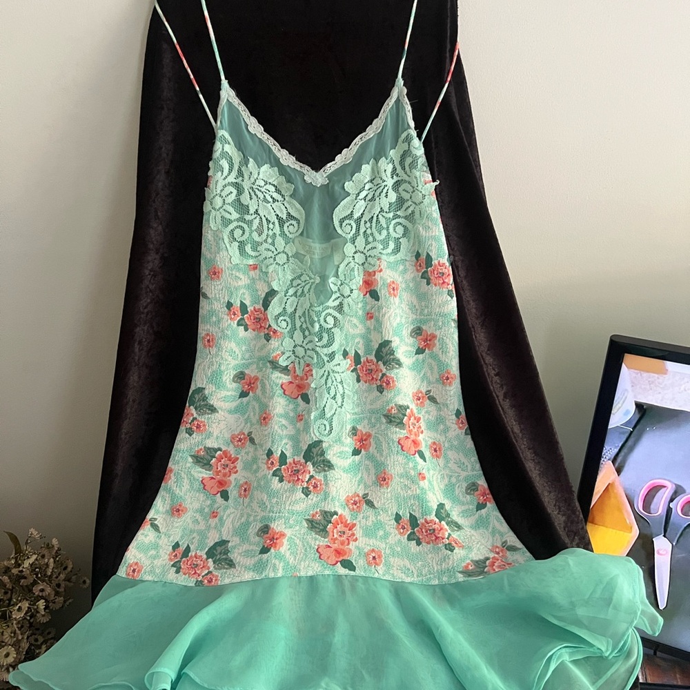 Victoria's Secret Green and Pink Floral Chemise Sz M Vintage 90’s